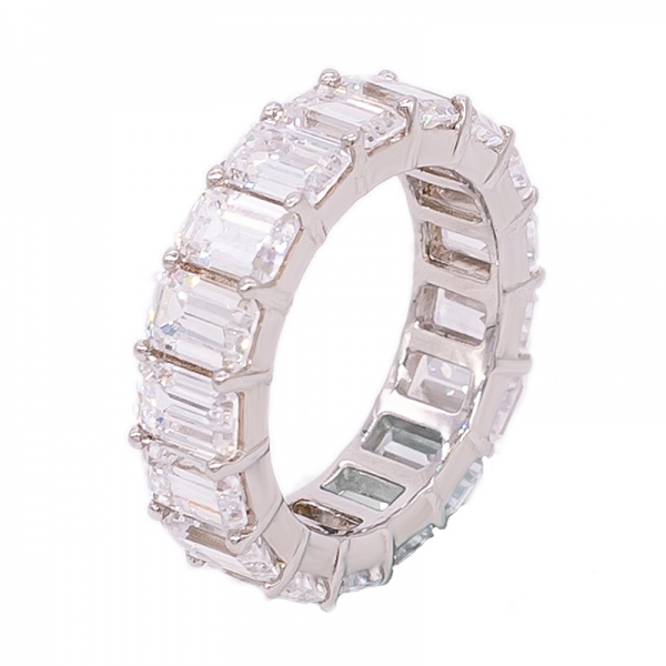 anillo de cz blanco esmeralda brillante en plata de rodio 925 