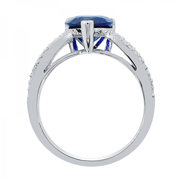anillo clásico de mujer bañado en rodio con forma de pera azul nano 