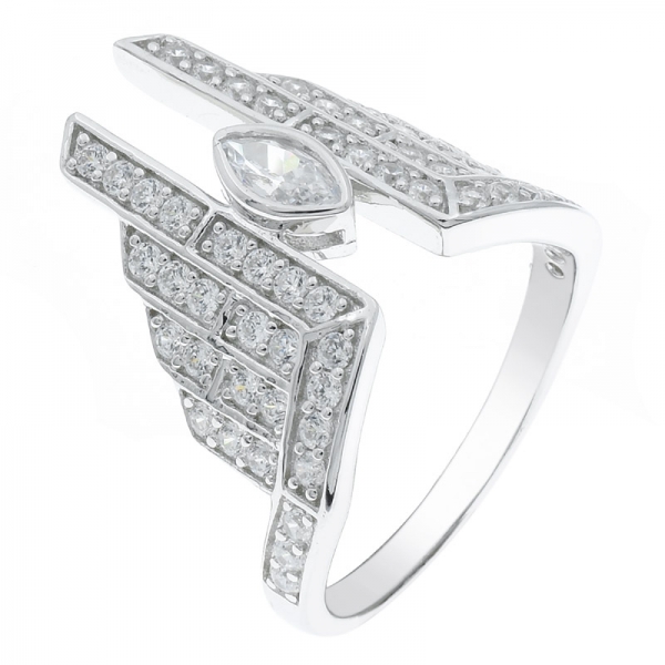 Precioso anillo exclusivo en plata 925 para mujer. 