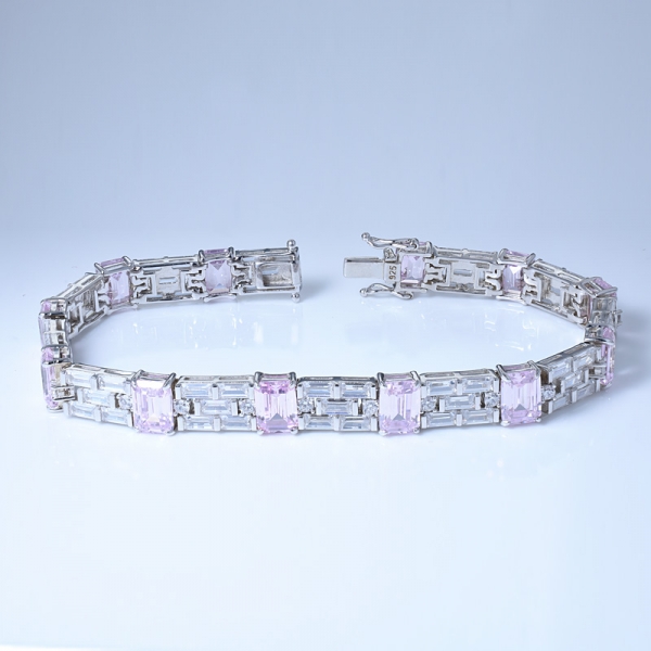 Esmeralda simular rodio de diamantes de color rosa sobre pulsera de plata esterlina 