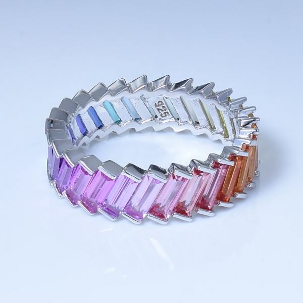arcoíris de rodio de colores sobre plata de ley 925 con forma de baguette anillo infinito 