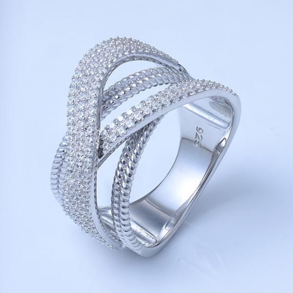 anillo de compromiso de plata esterlina con circonio cúbico blanco y rodio 