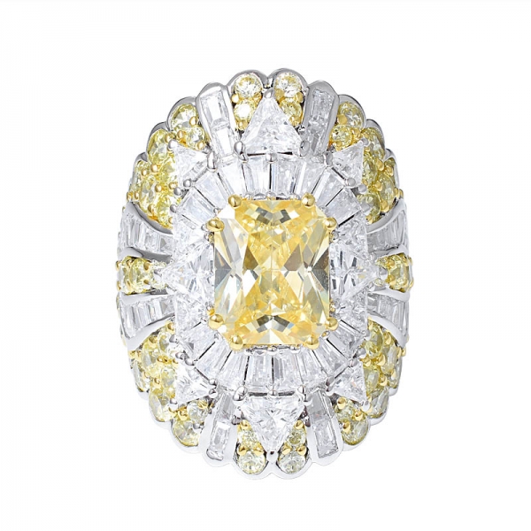 laboratorio creó diamante amarillo y rodio de circonita blanca sobre anillo de compromiso 