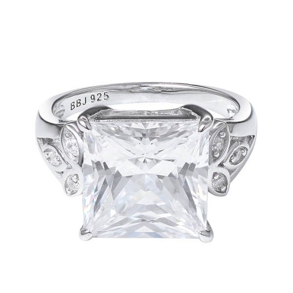 anillo princesa de plata esterlina con rodio claro y corte cuadrado 