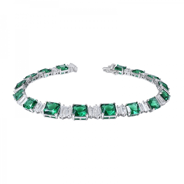 pulsera de plata de ley con esmeralda verde de talla princesa creada en rodio 
