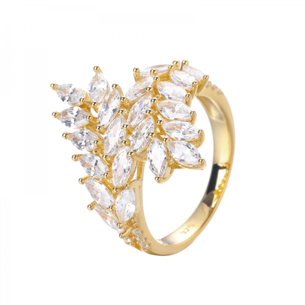 anillo de boda de hoja de olivo de plata de ley chapada en oro amarillo de 18k con circonita cúbica blanca talla marquesa 