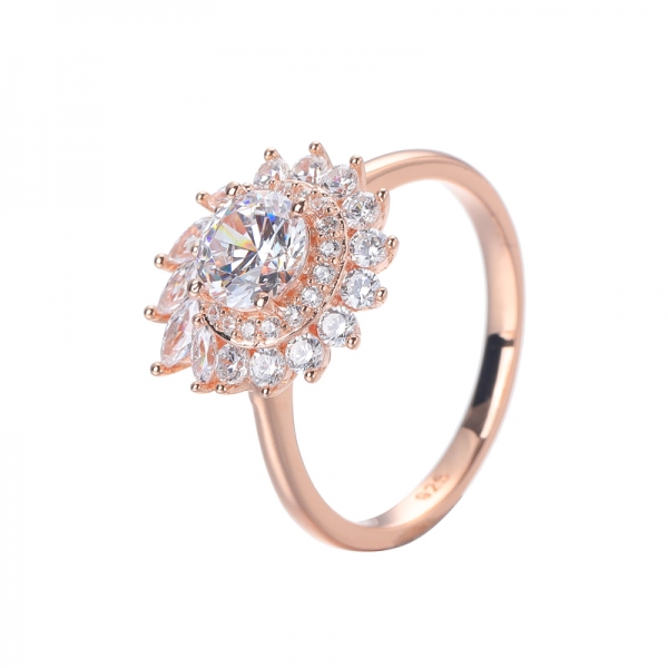 anillo de compromiso de diamante simulado redondo de 0.8ct chapado en oro rosa personalizado 