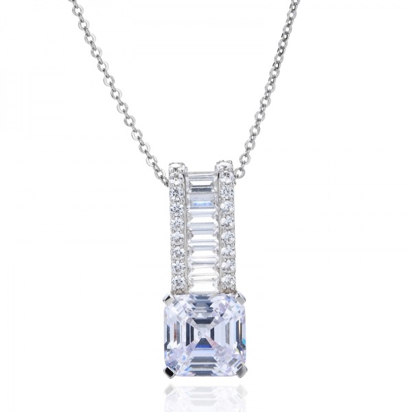 Colgante Asscher de plata rodiada con circonita cúbica blanca 