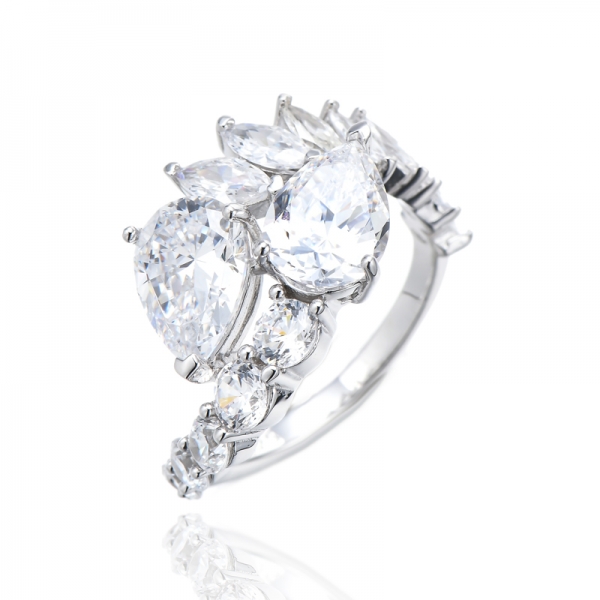 Diamante en forma de pera amarillo y diamante rosa con anillo de plata rodiada con circonita cúbica blanca 