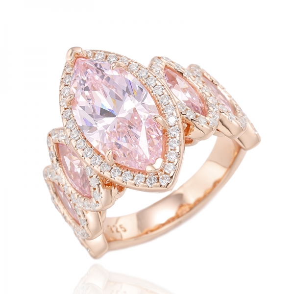 Anillo de plata con diamantes de talla marquesa y rosa marquesa con baño de oro rosa 
