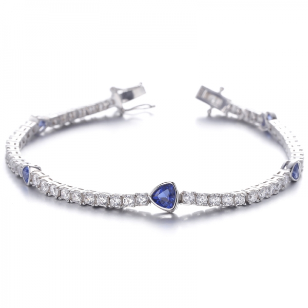 
     Pulsera de plata rodiada con circonita cúbica blanca redonda y color G de billones de diamantes
     