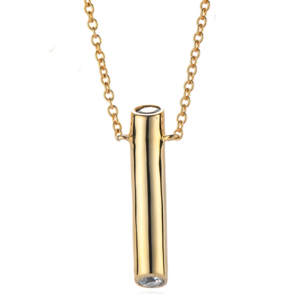 Collar redondo de plata con circonita cúbica blanca y baño de oro 