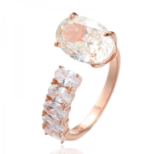 Anillo abierto de plata rodiada con circonita cúbica azul y blanca y diamante ovalado 