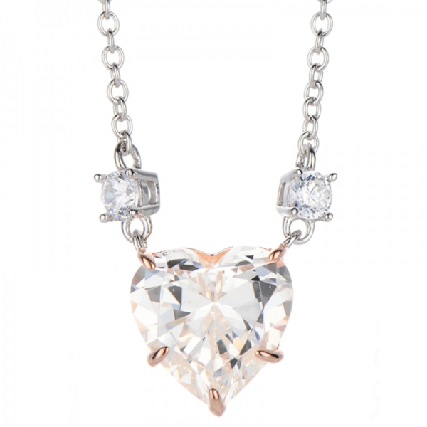Collar de plata con forma de corazón de diamante rosa y circonita cúbica blanca redonda con baño en dos tonos 