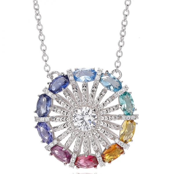 Collar de plata rodiada con ópalo de forma redonda y ovalada 