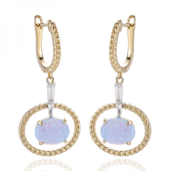Pendiente de plata con circonita cúbica amarilla y blanca cónica de diamante ovalado con baño de dos tonos 