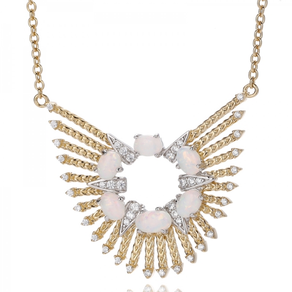 Collar de plata 925 con ópalo ovalado y circonita cúbica blanca redonda con baño en dos tonos 