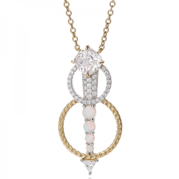 Colgante de plata con ópalo redondo y circonita cúbica blanca en forma de cojín, con baño bicolor. 