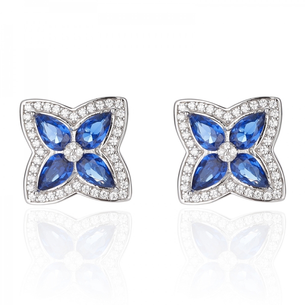 Pendiente de plata 925 con morganita en forma de pera, circonita cúbica blanca redonda y baño de oro rosa. 